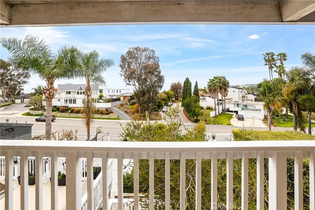 property viewer photo 25