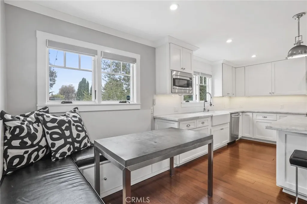 property viewer photo 31