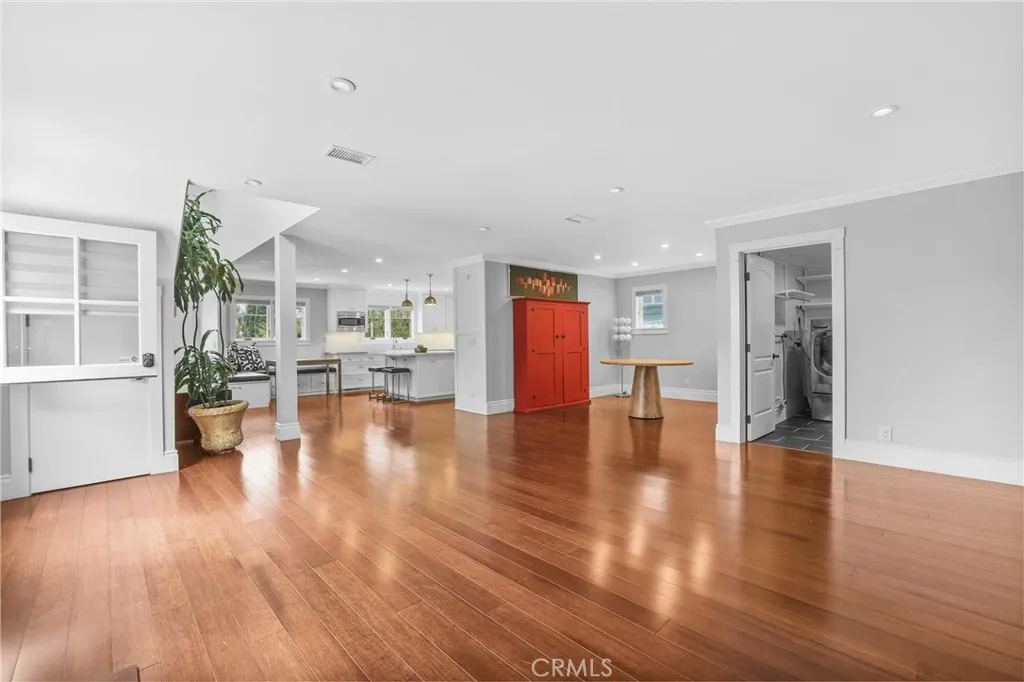 property viewer photo 34