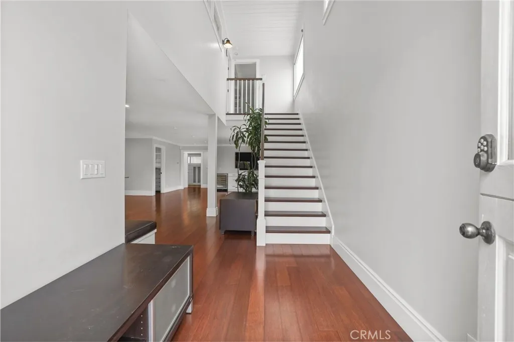 property viewer photo 5