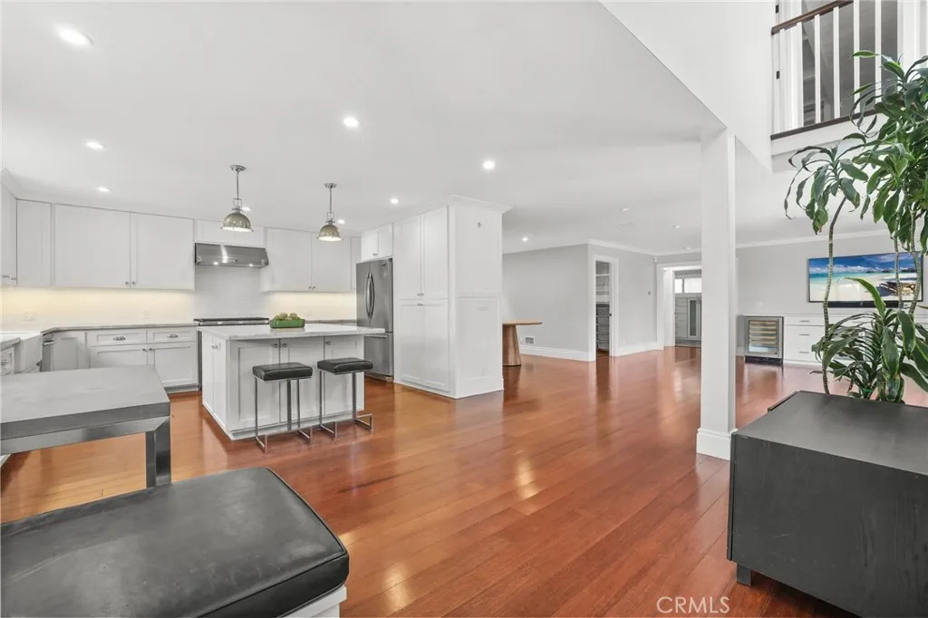 property viewer photo 8