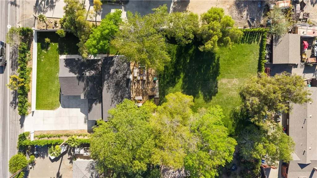 main property photo 49