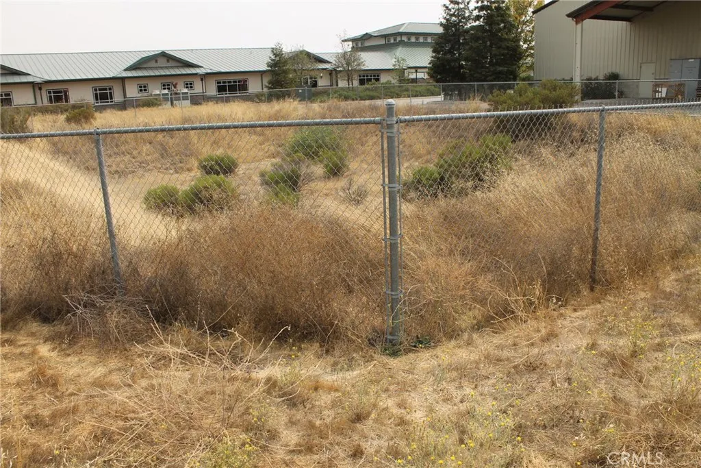 main property photo 5