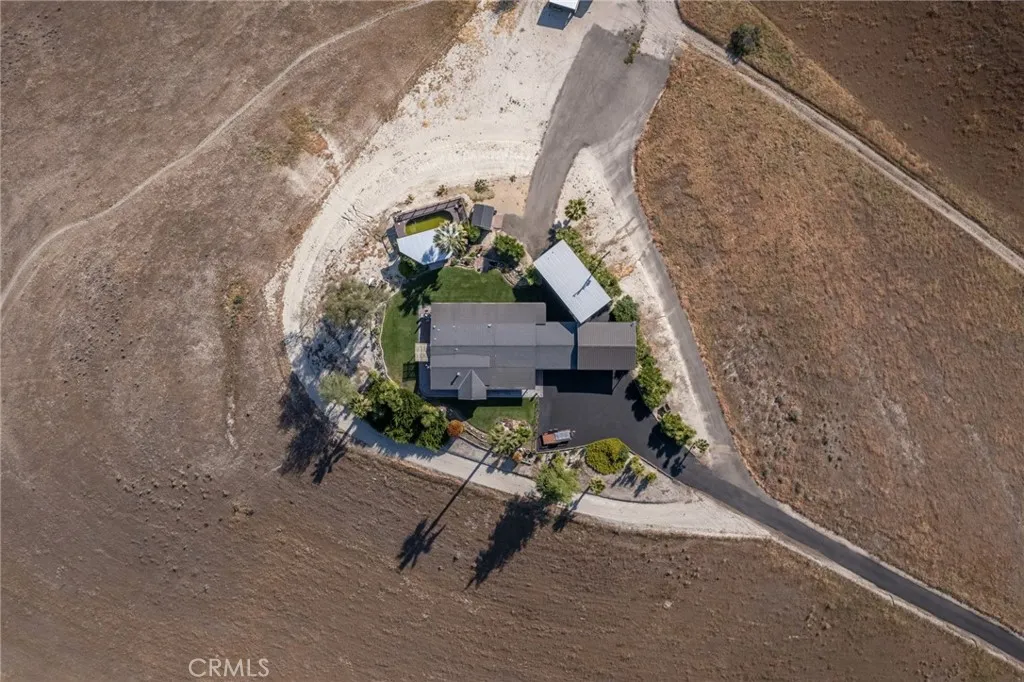 main property photo 34