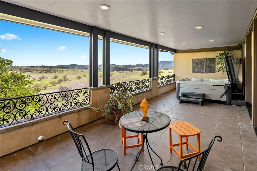 main property photo 34