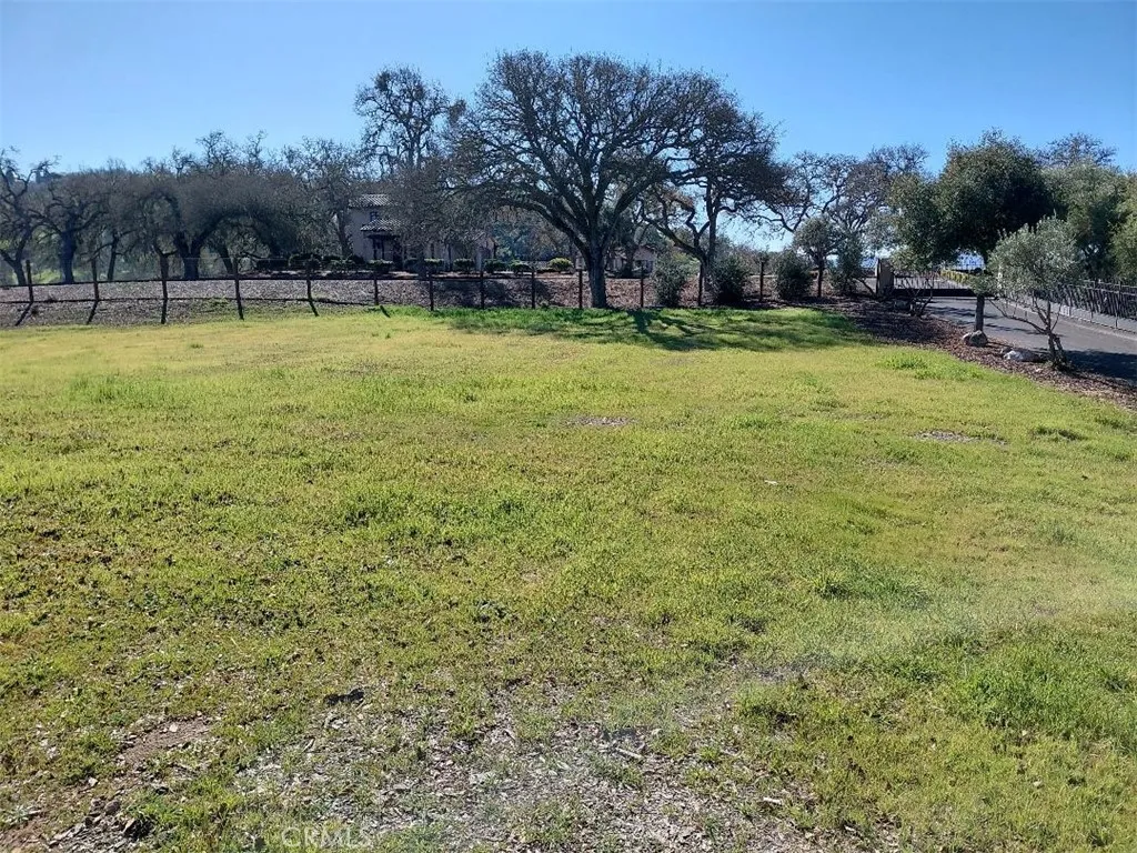 main property photo 12