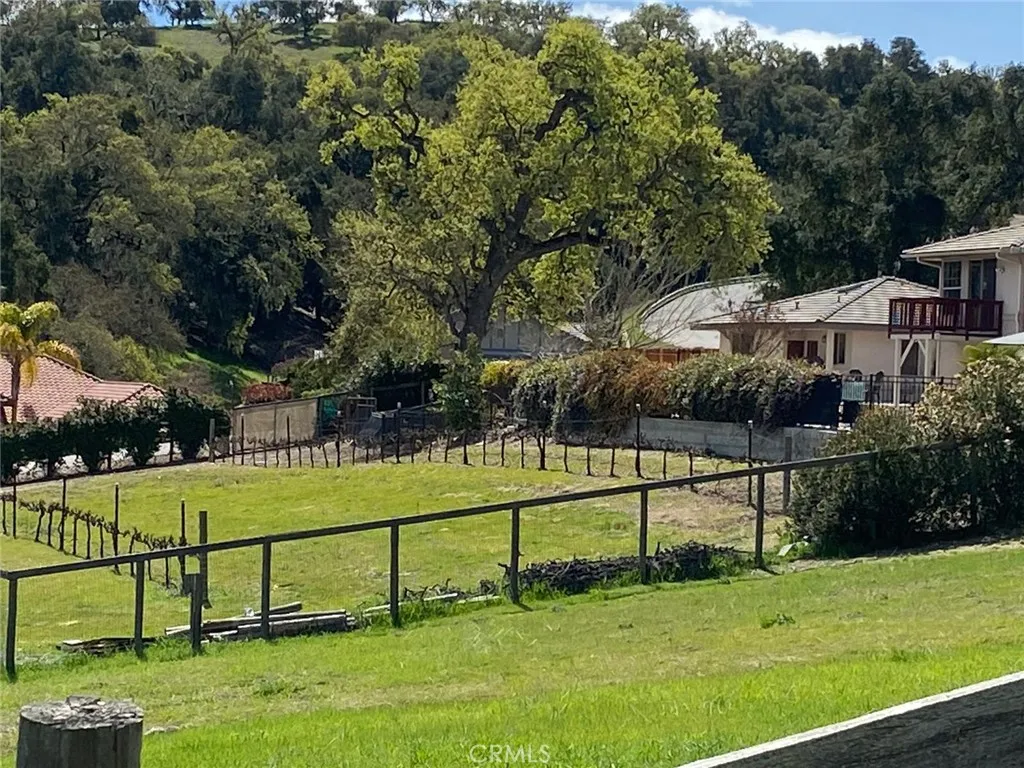 main property photo 14