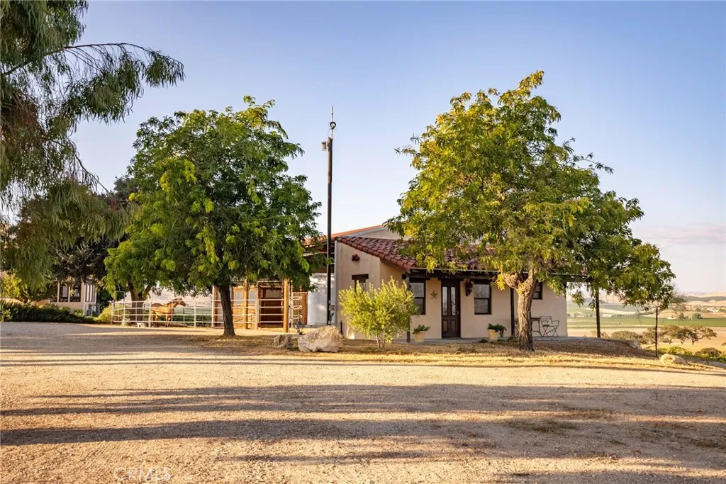 main property photo 67