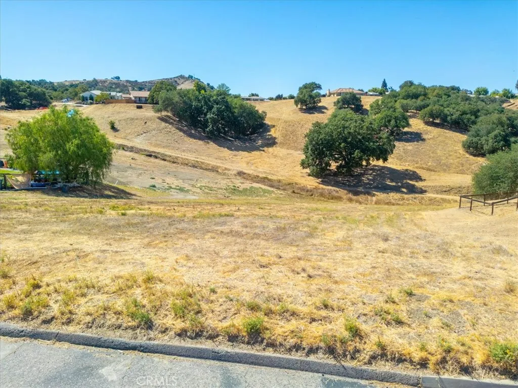 main property photo 7