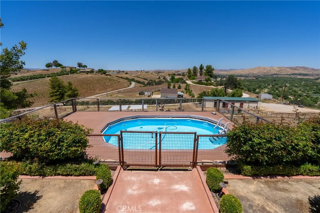 main property photo 59