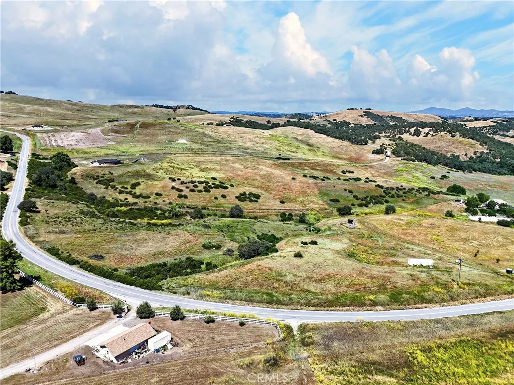 main property photo 10