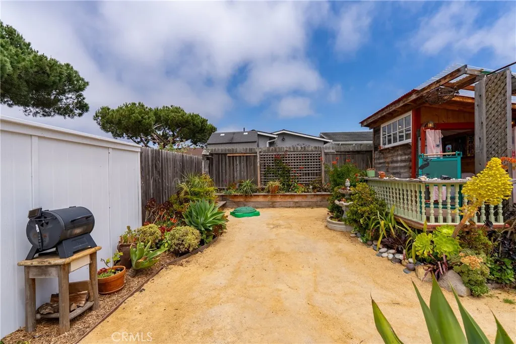 main property photo 45