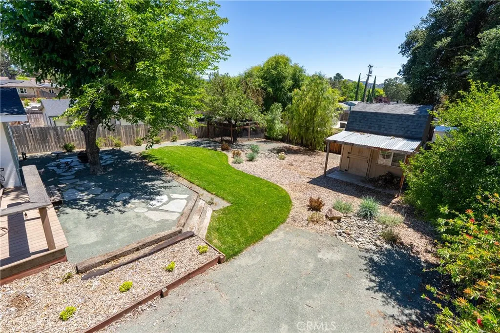 main property photo 33