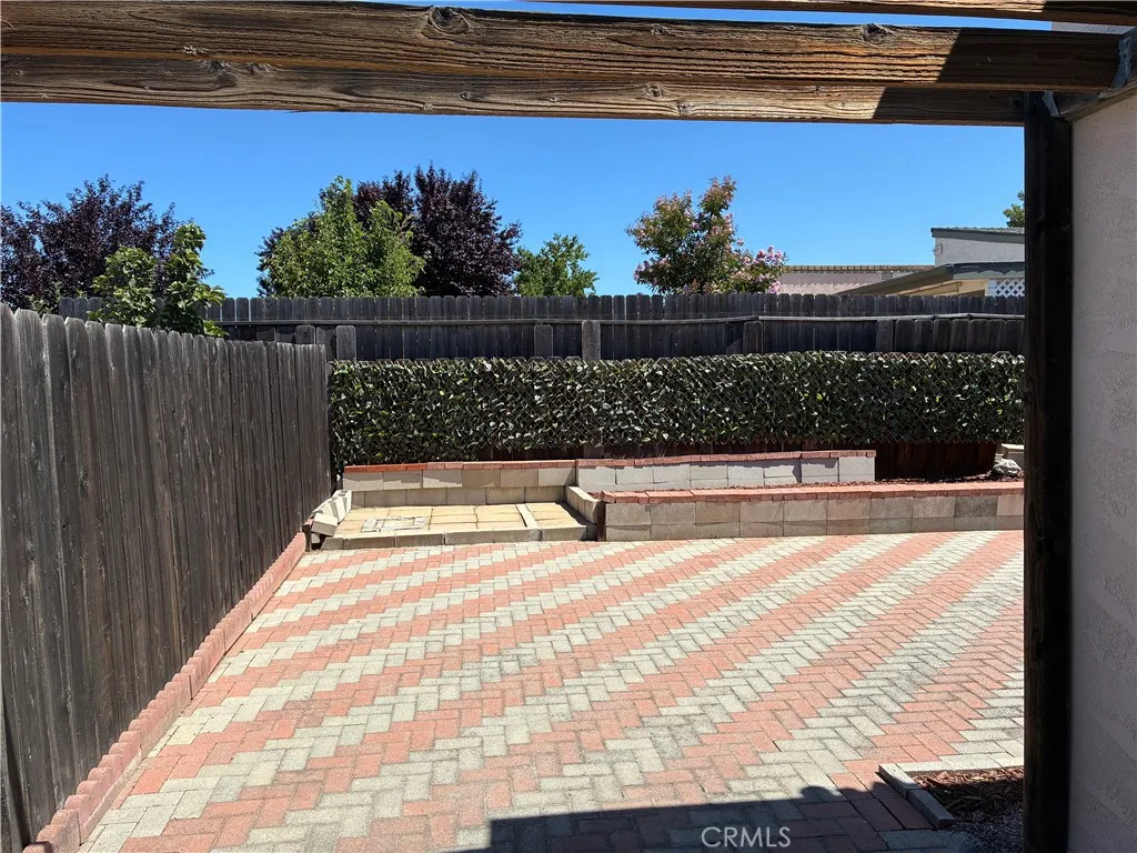 main property photo 11