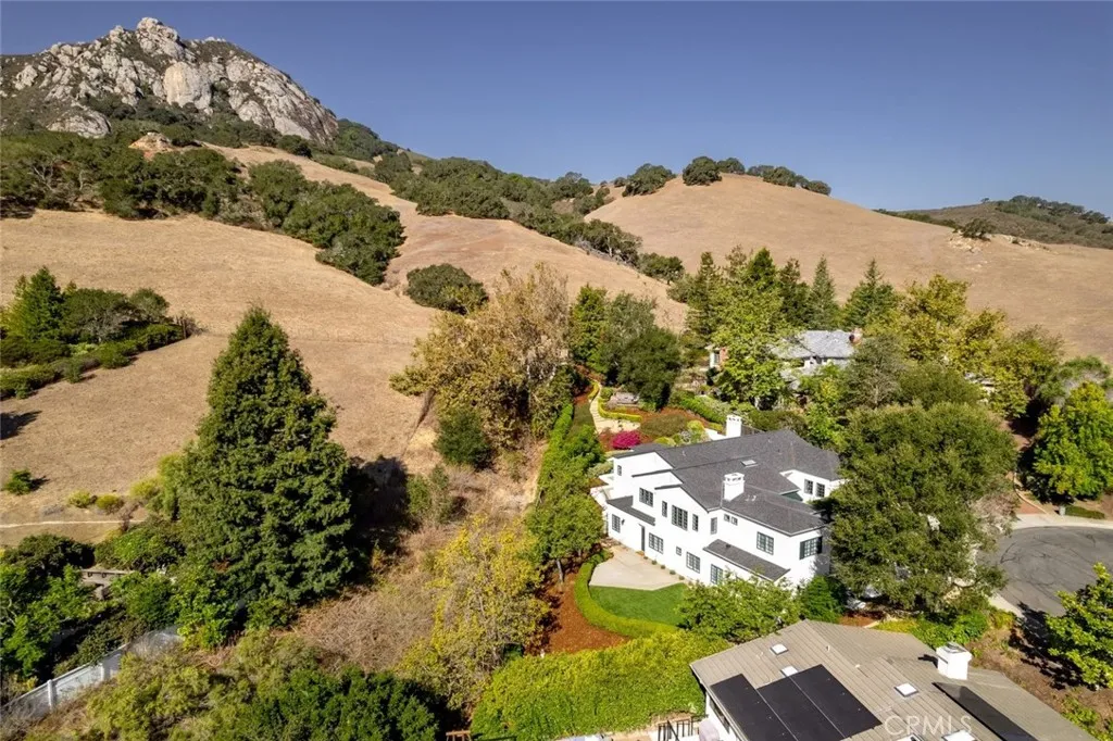 main property photo 50