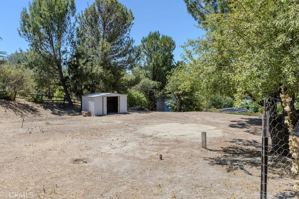 main property photo 9