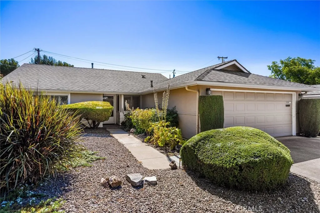 property viewer photo 1