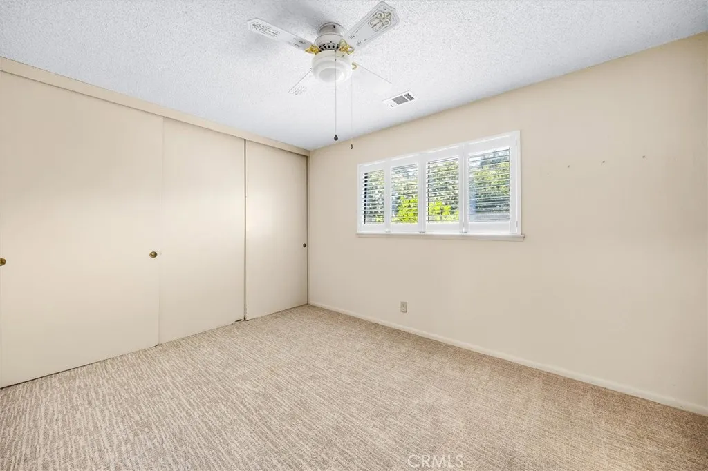 property viewer photo 12