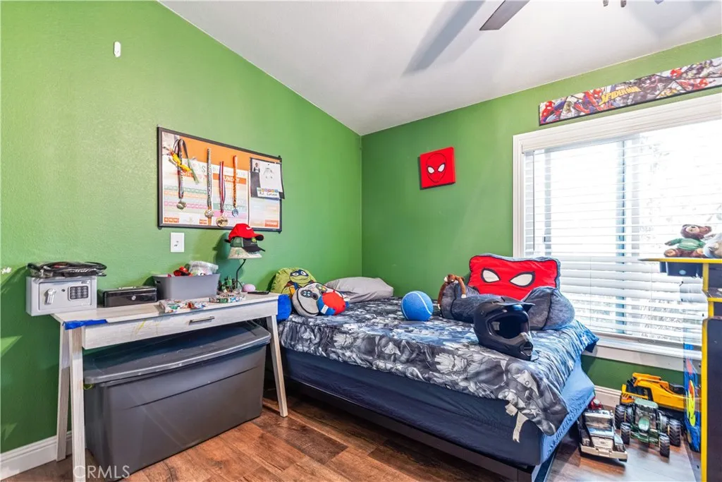 main property photo 18