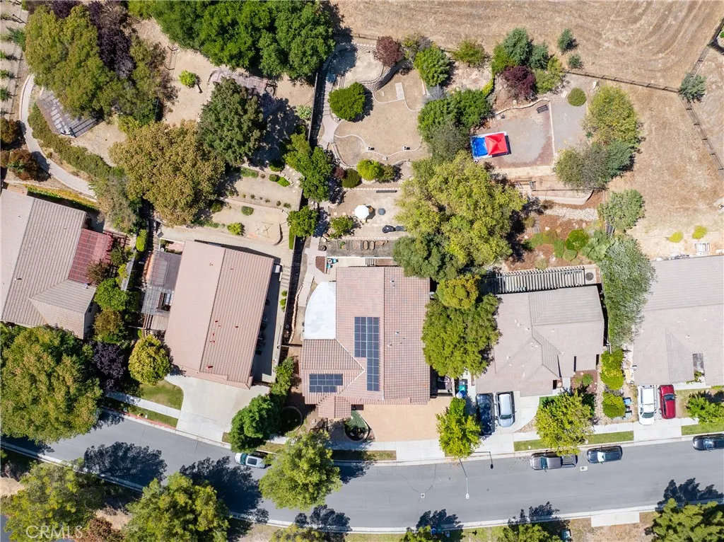 main property photo 50