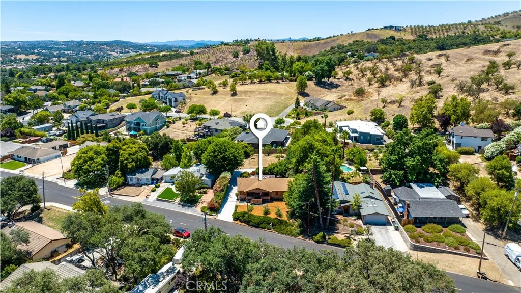 main property photo 59