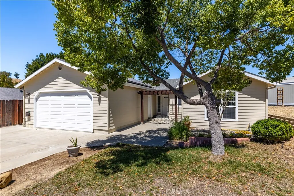 main property photo 3
