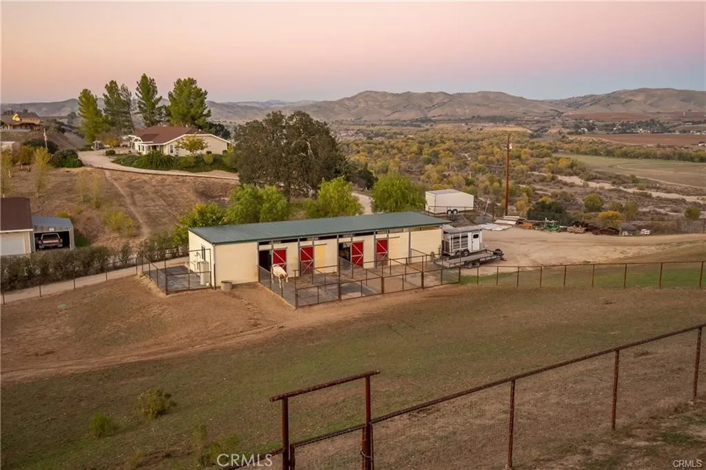 main property photo 30