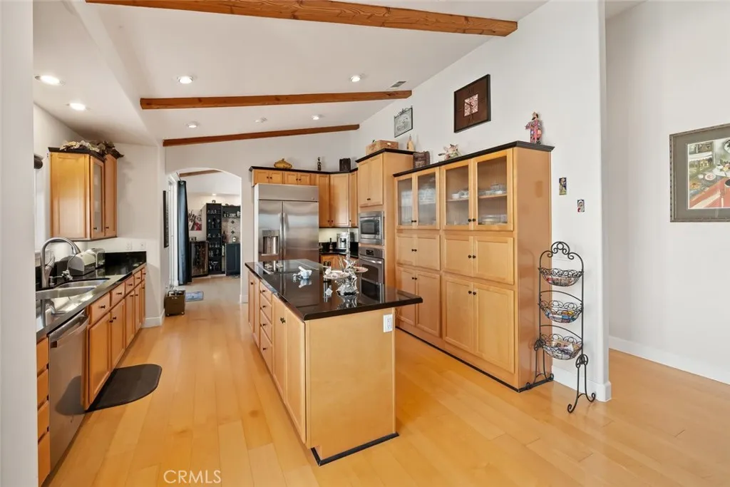 main property photo 17