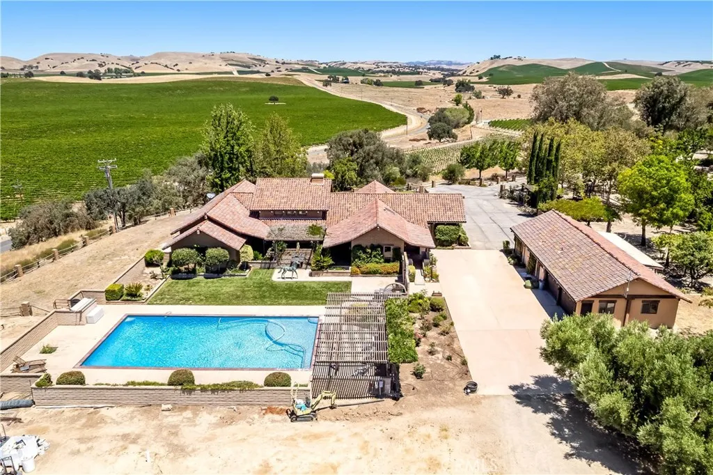 main property photo 63