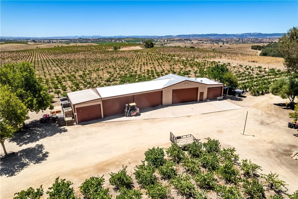 main property photo 66