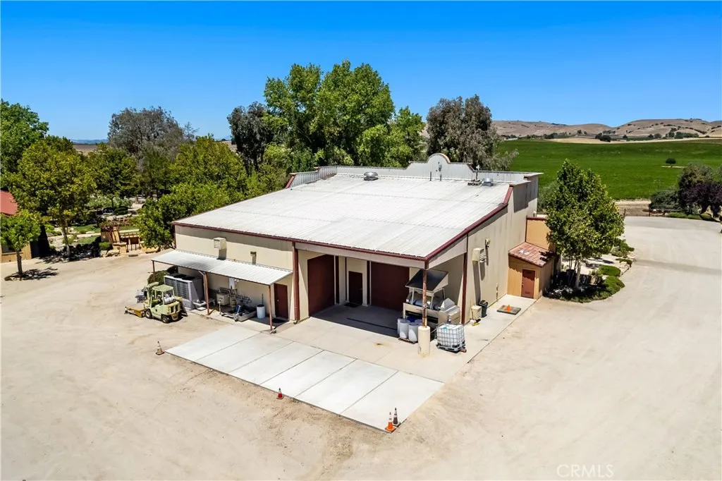 main property photo 69