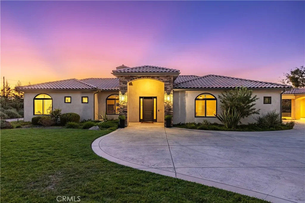 main property photo 10