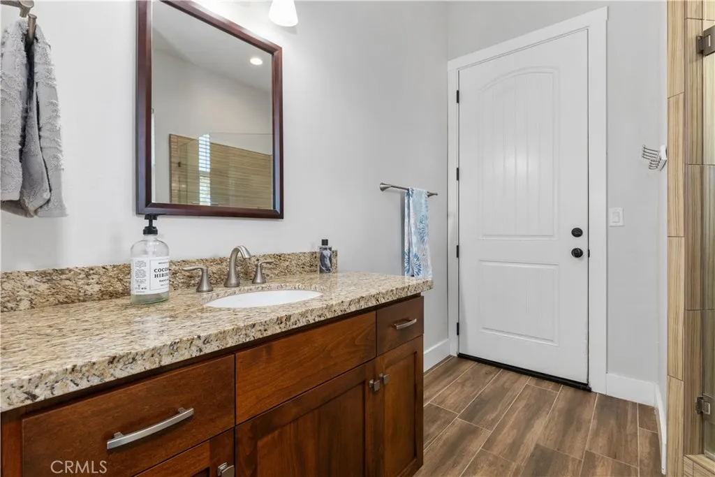 main property photo 120