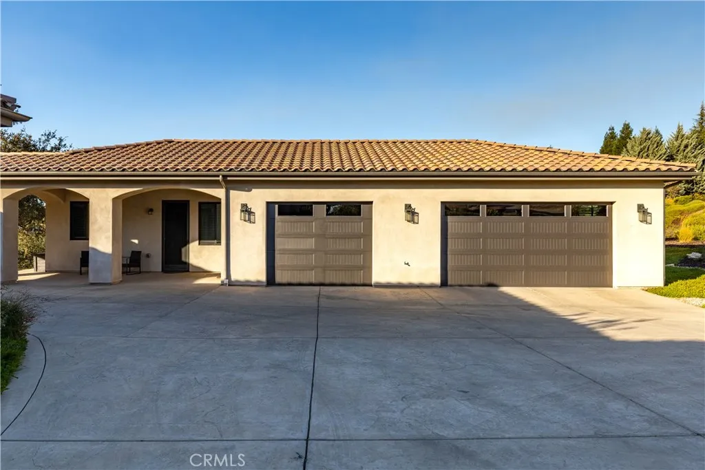 main property photo 129