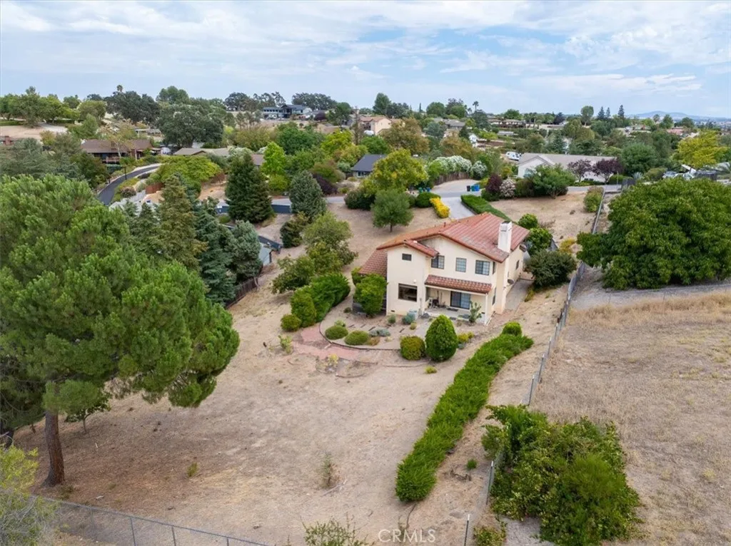 main property photo 38