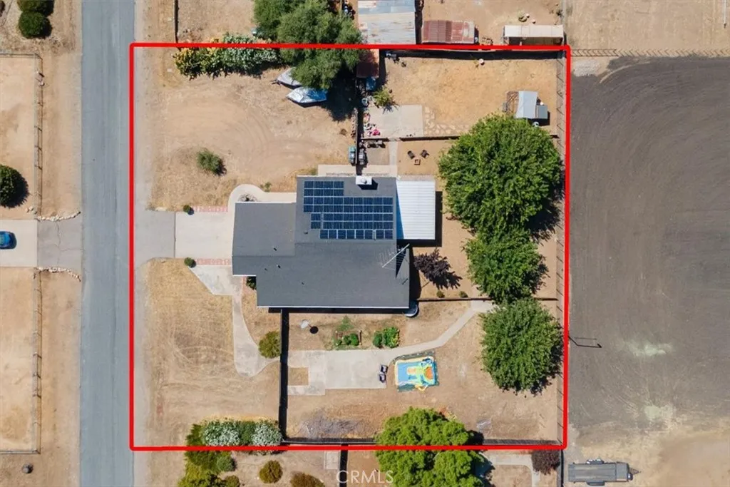 main property photo 30
