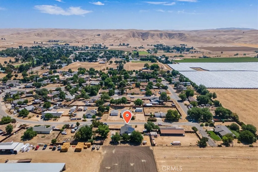 main property photo 31