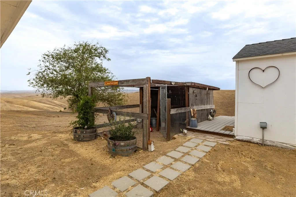 main property photo 47