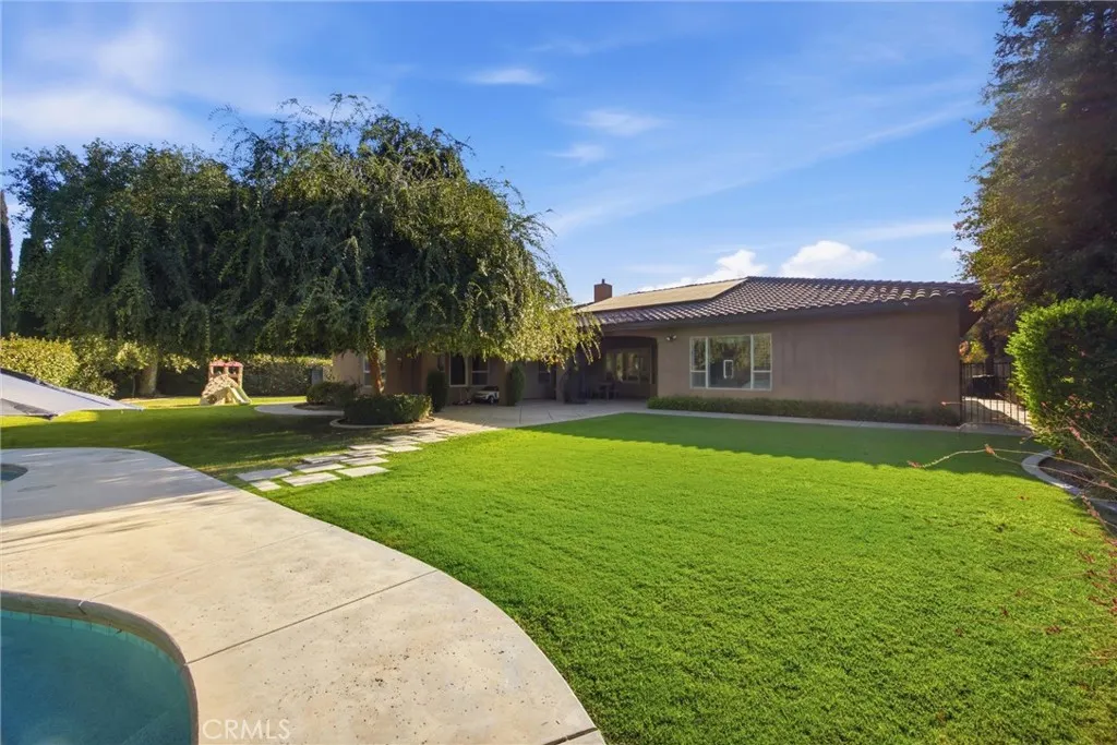 main property photo 60