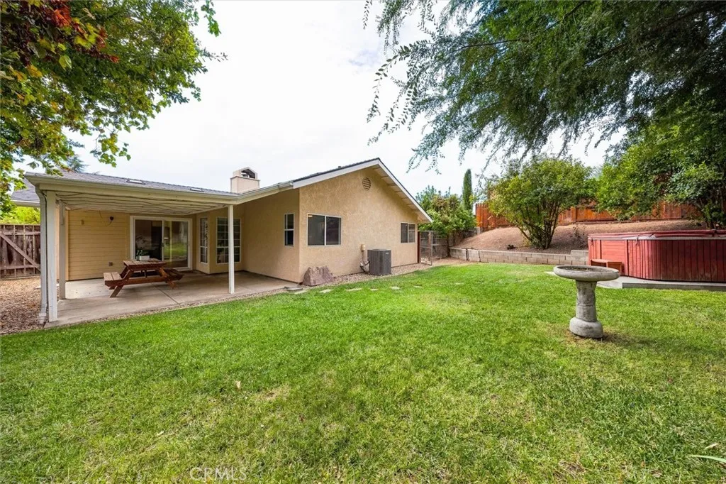 main property photo 9