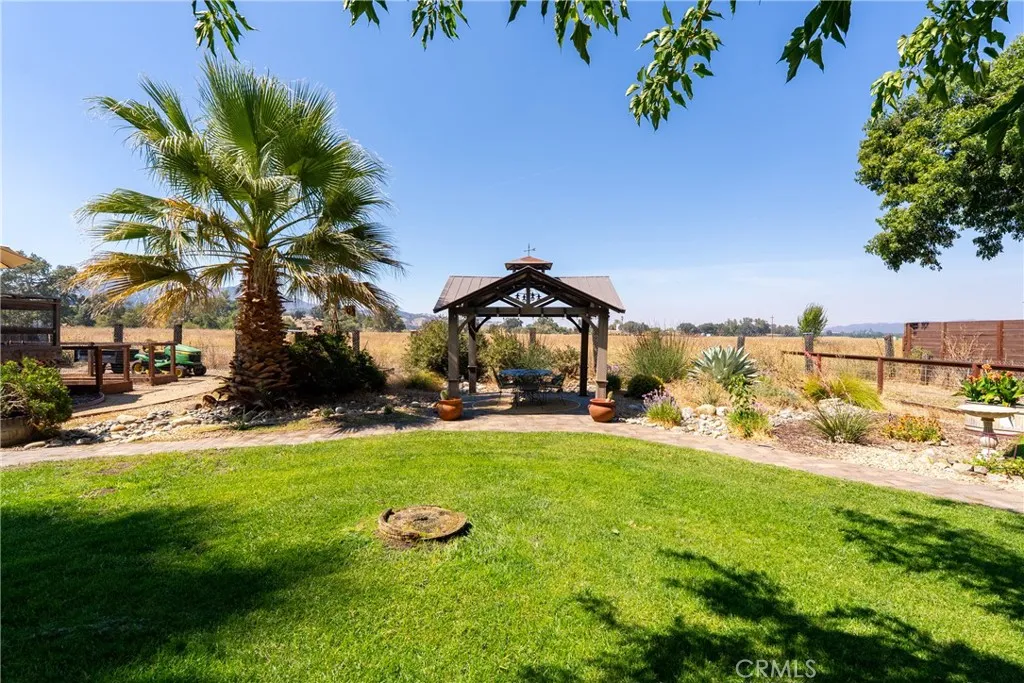 main property photo 33