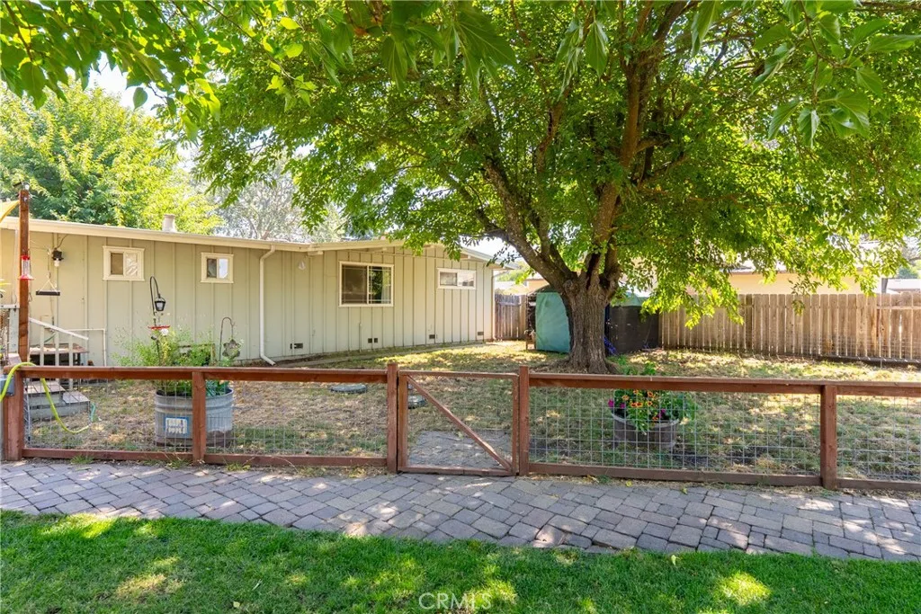 main property photo 47