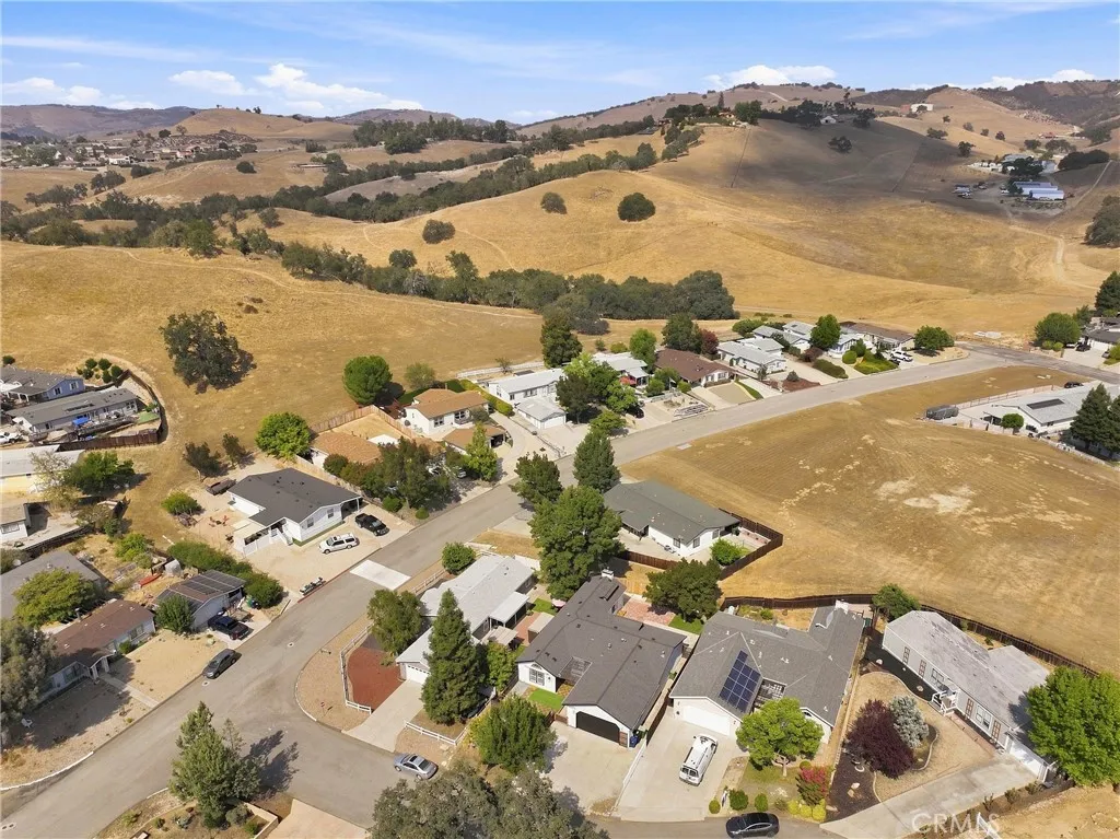 main property photo 36