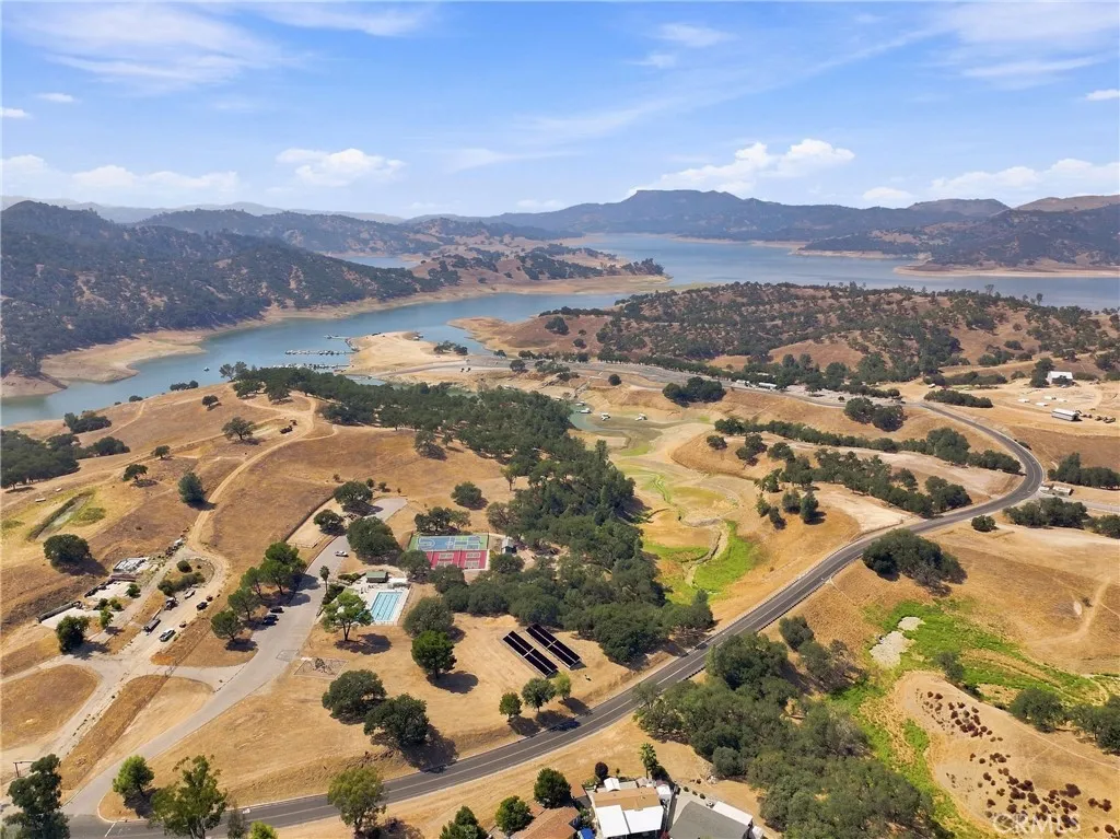 main property photo 41
