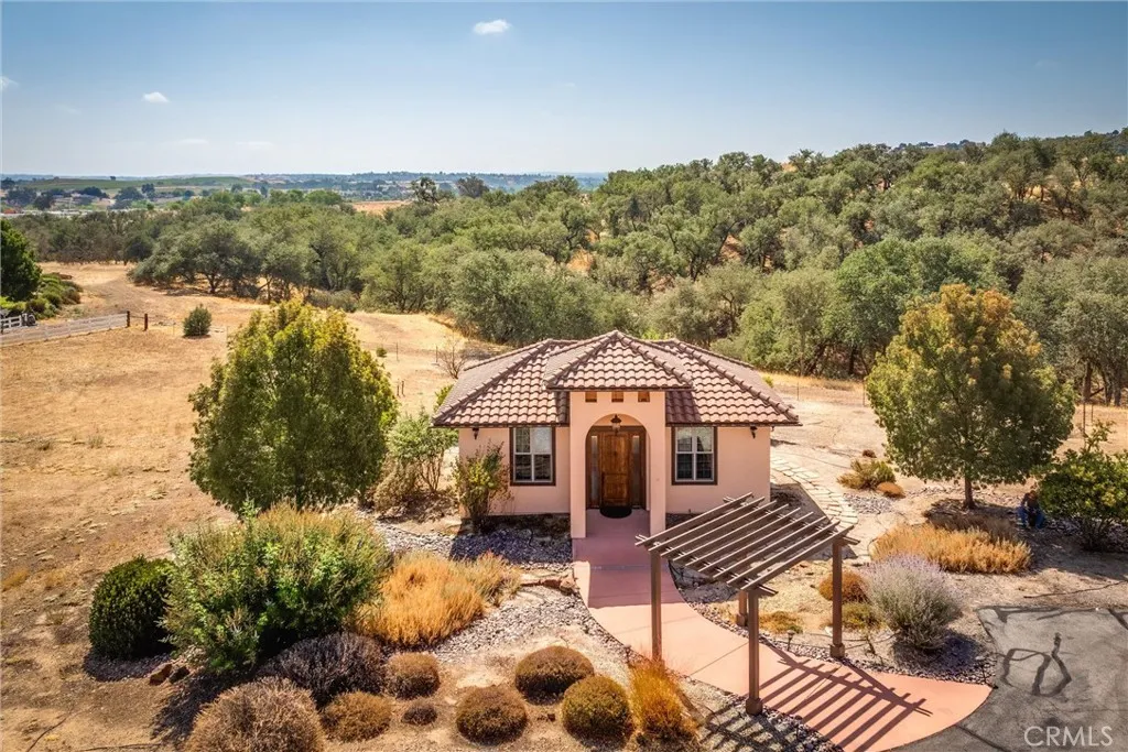 main property photo 35