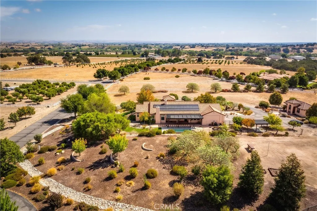 main property photo 45