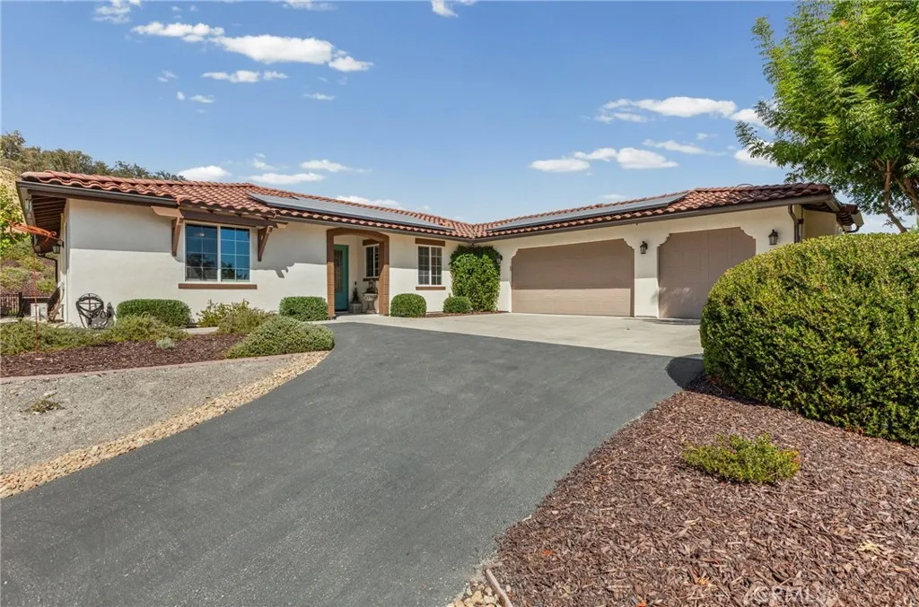 main property photo 0