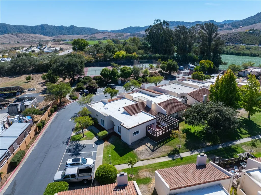 main property photo 40