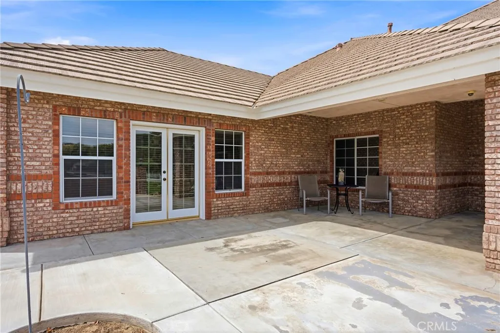 main property photo 28