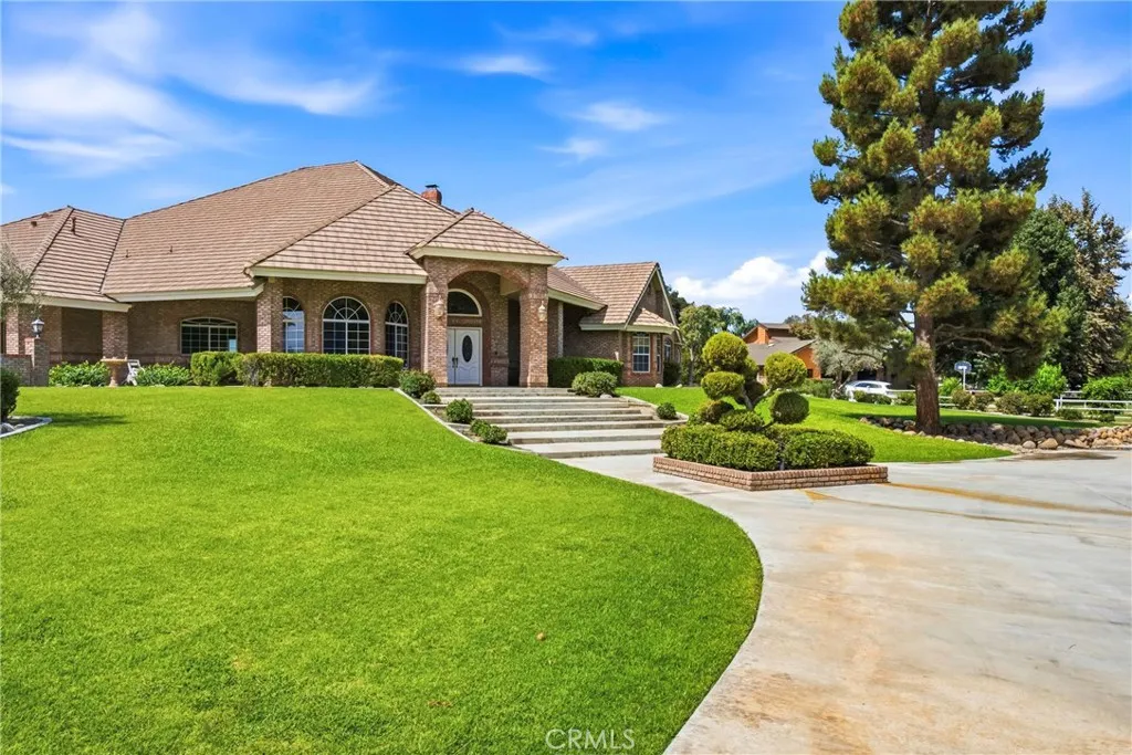 main property photo 5